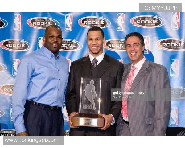 伤病毁生涯!“黄曼巴”罗伊获名人堂提名,杜兰特:他是顶级球员