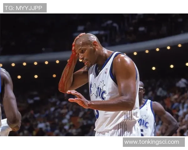 两度受邀NBA，颜射王朝控卫，飞扣皮蓬！他是我们的中国乔丹